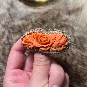 GORGEOUS vintage 14k yellow gold and seed pearl carved floral brooch